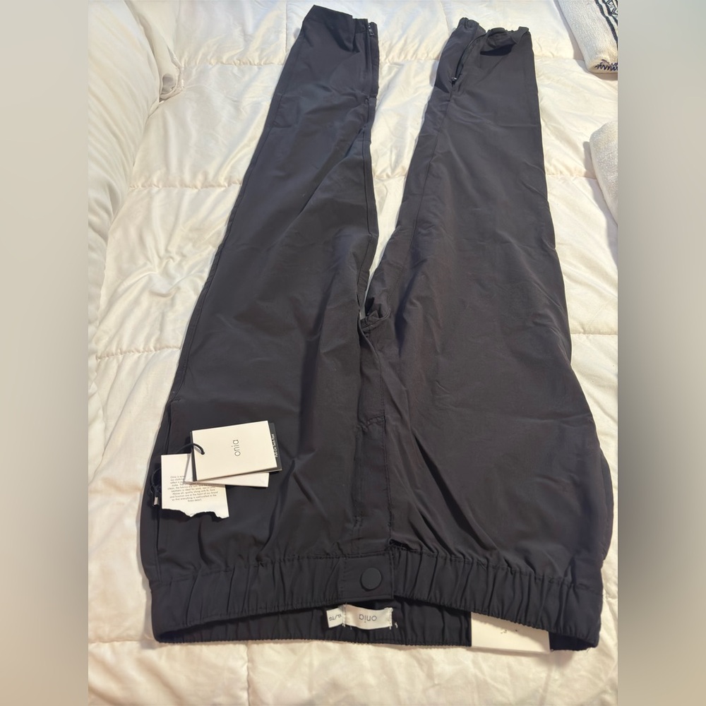 Onia pull on tech pant